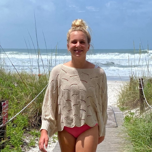 Meet your Posher, Harper - Picture 1 of 1